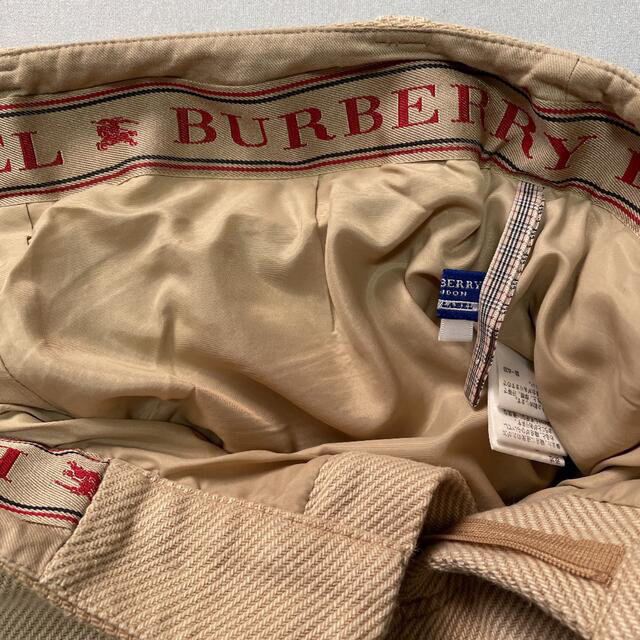 BURBERRY BLUE LABEL(バーバリーブルーレーベル)のバーバリーブルーレーベル ツイード風ショートパンツ ベージュ レディースのパンツ(ショートパンツ)の商品写真