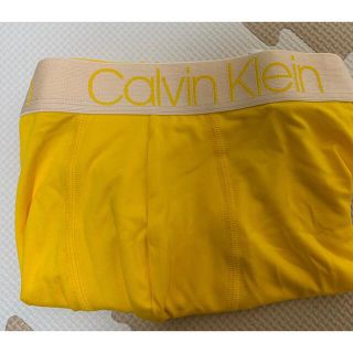 カルバンクライン(Calvin Klein)のカルバンクライン　L  パンツ　未使用　イエロー(ボクサーパンツ)