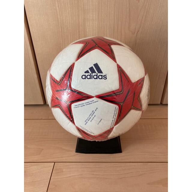 adidas(アディダス)の2011 London WEMBLEY  ボール  フィナーレ　アディダス　新品 スポーツ/アウトドアのサッカー/フットサル(ボール)の商品写真