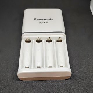 パナソニック(Panasonic)の急速充電器 パナソニック エネループ 単3/単4 BQ-CC85(バッテリー/充電器)