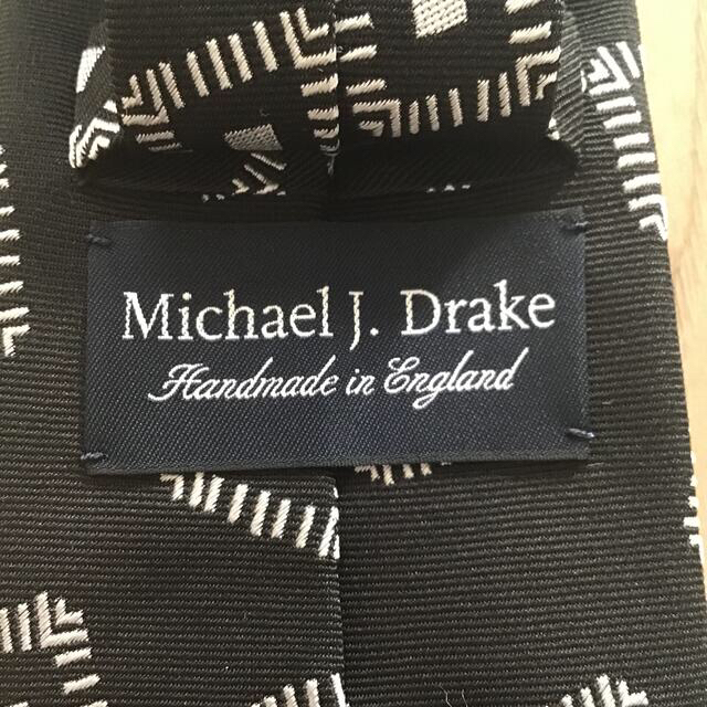 Michael J Drake ネクタイ　ブラック　シルク　イギリス製 メンズのファッション小物(ネクタイ)の商品写真