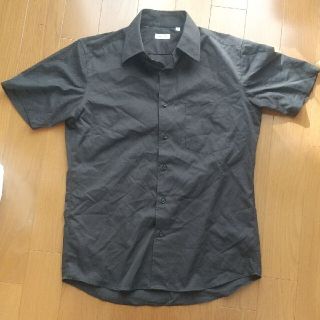 ユニクロ(UNIQLO)のUNIQLO DRY EASY CARE SHIRT Ｌサイズ 黒(シャツ)