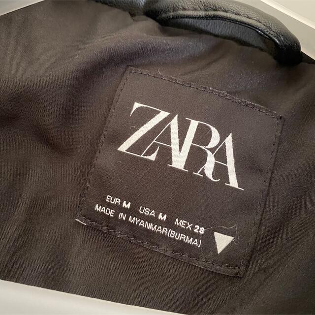 ZARA(ザラ)のちーちゃん様専用⚠️ZARA フェイクレザーパフジャケット ダウンジャケット レディースのジャケット/アウター(ダウンジャケット)の商品写真