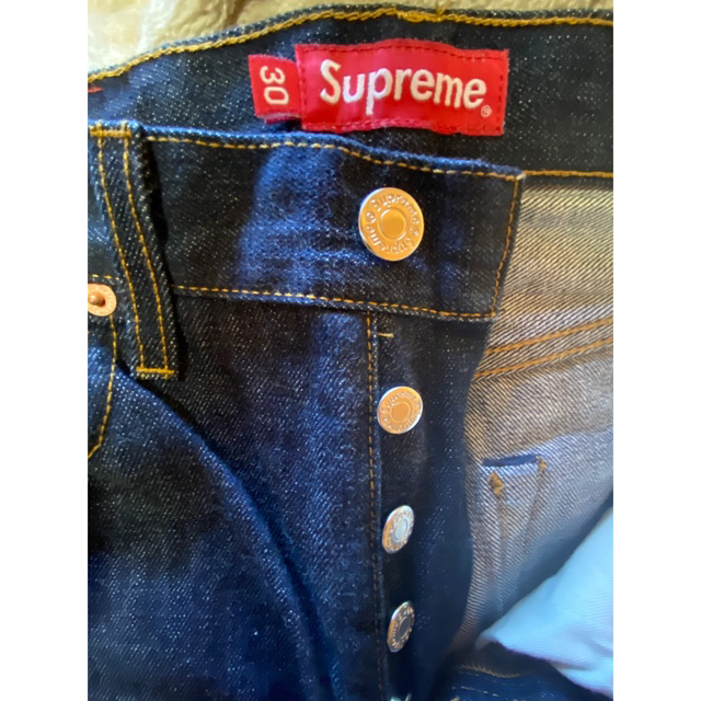 Supreme(シュプリーム)のsupreme slim denim シュプリーム　スリムデニム　30インチ メンズのパンツ(デニム/ジーンズ)の商品写真