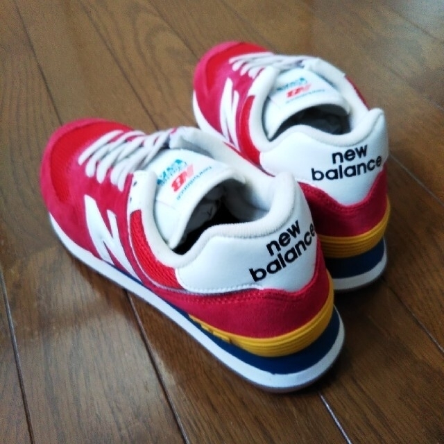 【 新品! 】 new balance レディース スニーカー 23.5㎝ 2