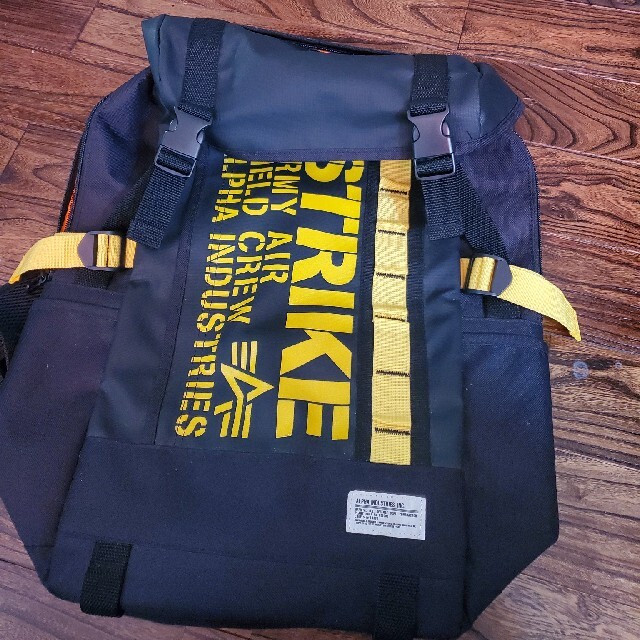 ALPHA INDUSTRIES 大容量リュック 27L