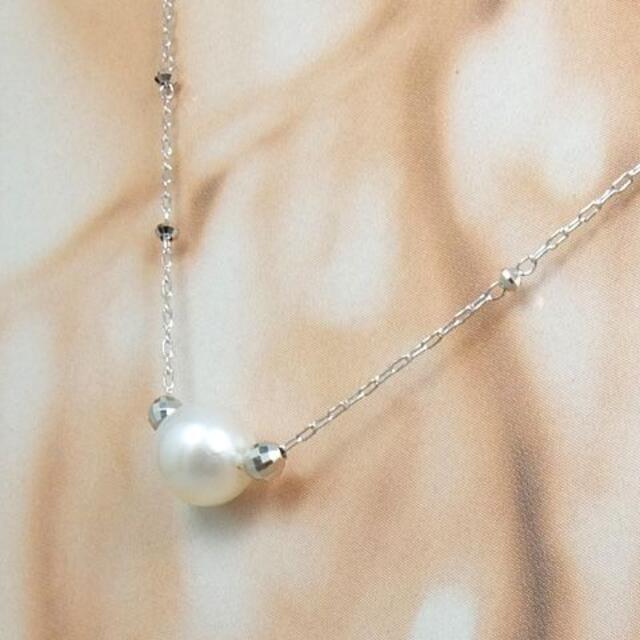 ネックレス﹣ K18WG☆真珠・ミラーボール・プチネックレス(新品)の通販 