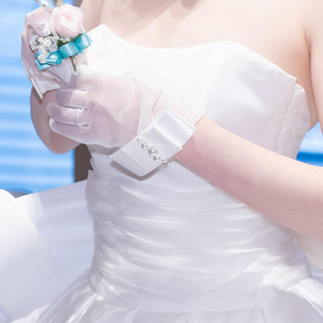 TAKAMI(タカミ)のタカミブライダル ショートグローブ レディースのフォーマル/ドレス(ウェディングドレス)の商品写真