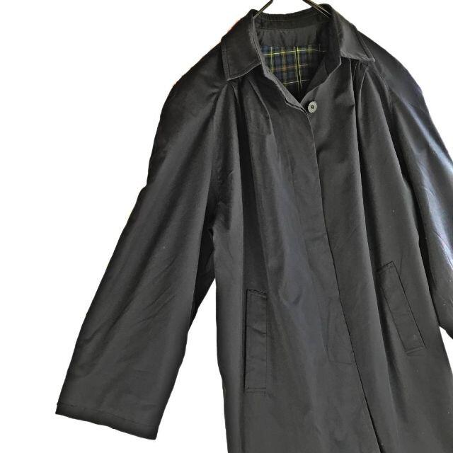 ヨーロッパ古着 ヴィンテージコート ラグラン袖 紺 イタリア製 無地 裏チェック レディースのジャケット/アウター(ロングコート)の商品写真