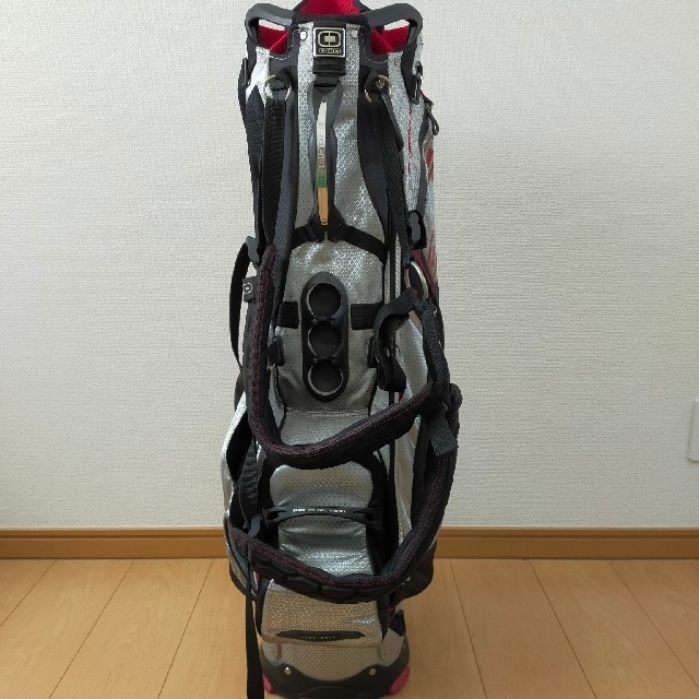 OGIO オジオ スタンドキャディバッグ スポーツ/アウトドアのゴルフ(バッグ)の商品写真