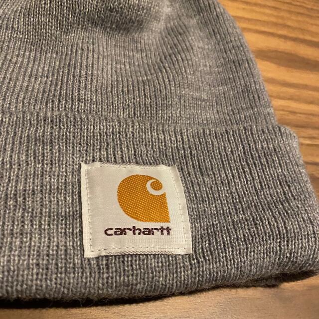 carhartt(カーハート)のカーハート　ニット帽　グレー メンズの帽子(ニット帽/ビーニー)の商品写真