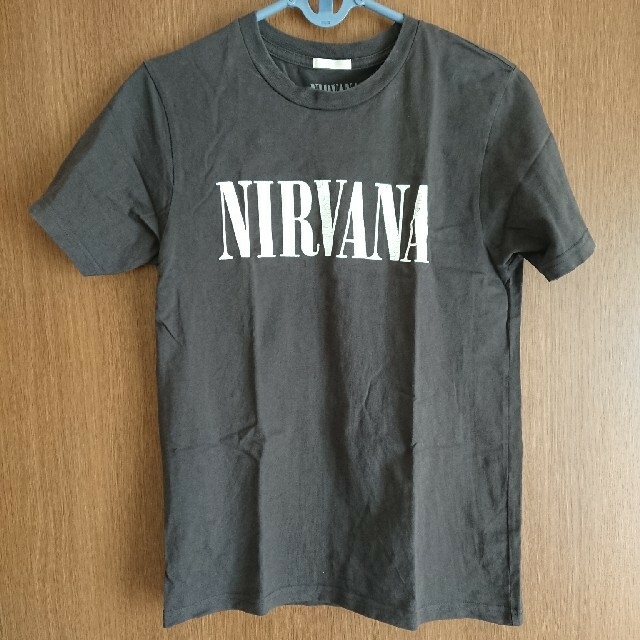 GU(ジーユー)のGU ニルヴァーナ Tシャツ メンズのトップス(Tシャツ/カットソー(半袖/袖なし))の商品写真