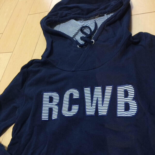 ￼RCWB ロゴパーカー