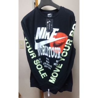 ナイキ(NIKE)の新品 タグ付 NIKE WORLD TOUR L /S TEE 2 X XL 黒(Tシャツ/カットソー(七分/長袖))