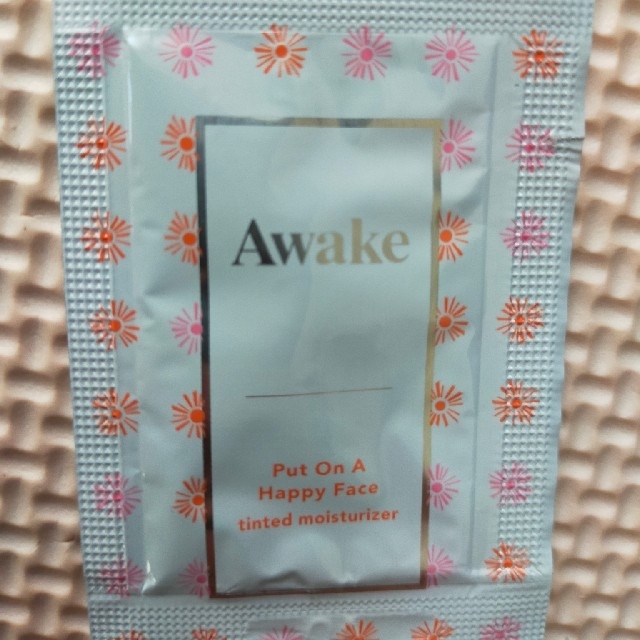 AWAKE(アウェイク)のAwake アウェイク　プットオンアハッピーフェイス　00　② コスメ/美容のベースメイク/化粧品(化粧下地)の商品写真