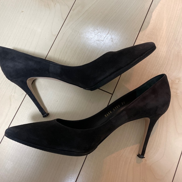 Gianvito Rossi(ジャンヴィットロッシ)のgianvito rossi パンプス　39 レディースの靴/シューズ(ハイヒール/パンプス)の商品写真