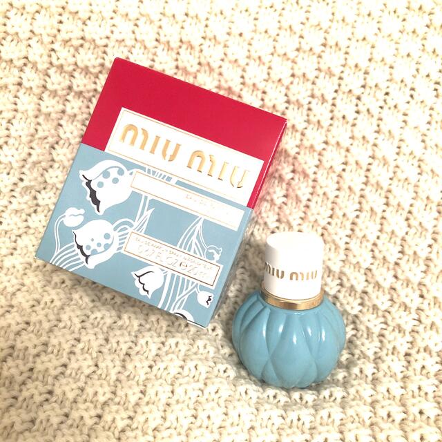 miumiu(ミュウミュウ)のmiumiu 香水　20ml オーデパルファム コスメ/美容の香水(香水(女性用))の商品写真