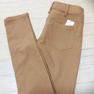 新品❤️送料込み❤️スキニーパンツ ベージュ 美脚効果 値下げ可能(スキニーパンツ)