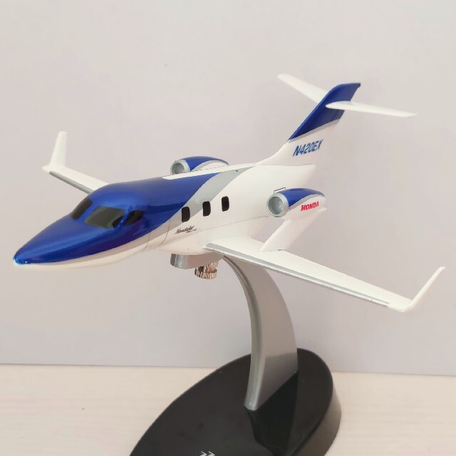 新品】1:72 ホンダジェット HondaJet ブルー/ホワイト テーブル 新品】1:72 ホンダジェット HondaJet ブルー/ホワイト テーブル