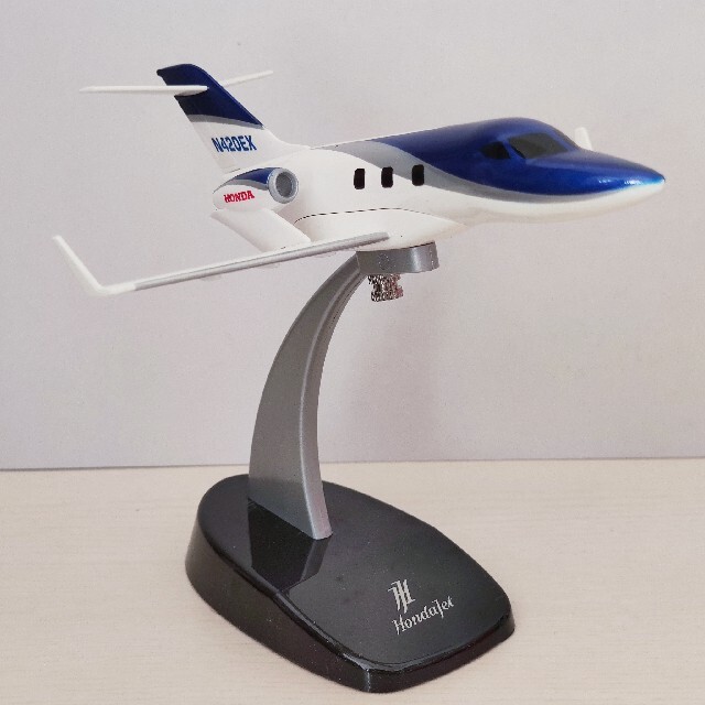 新品】1:72 ホンダジェット HondaJet ブルー/ホワイト テーブル 新品】1:72 ホンダジェット HondaJet ブルー/ホワイト テーブル