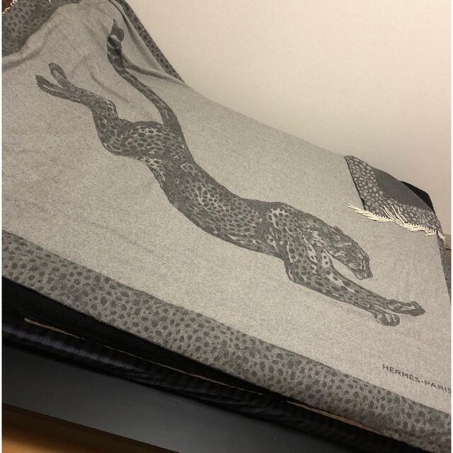 人気商品!】 Hermes - エルメスグレーレオパードストール