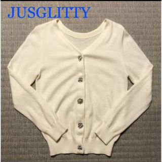 ジャスグリッティー(JUSGLITTY)のジャスグリッティー　前後2WAYビジュー釦カーデ　美香さん着用(ニット/セーター)