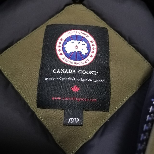 CANADA GOOSE(カナダグース)のカナダグースビクトリアパーカー　レディース レディースのジャケット/アウター(ダウンコート)の商品写真