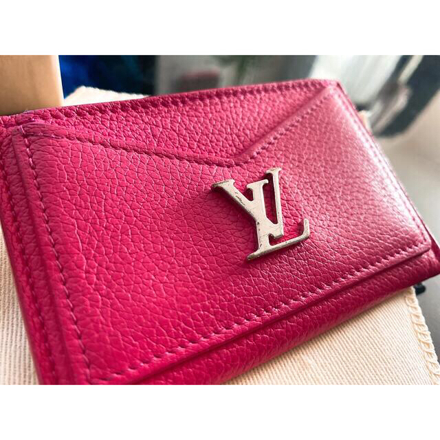 LOUIS VUITTON(ルイヴィトン)の【ちゃむ様専用】LV カードケース レディースのファッション小物(名刺入れ/定期入れ)の商品写真