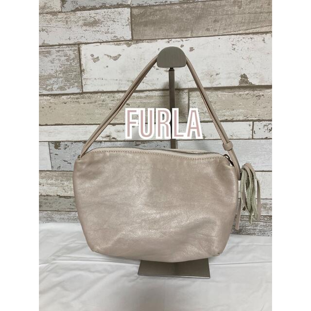 Furla(フルラ)の【美品】FURLA フルラ レザー タッセル ショルダーバッグ アイボリー  レディースのバッグ(ショルダーバッグ)の商品写真