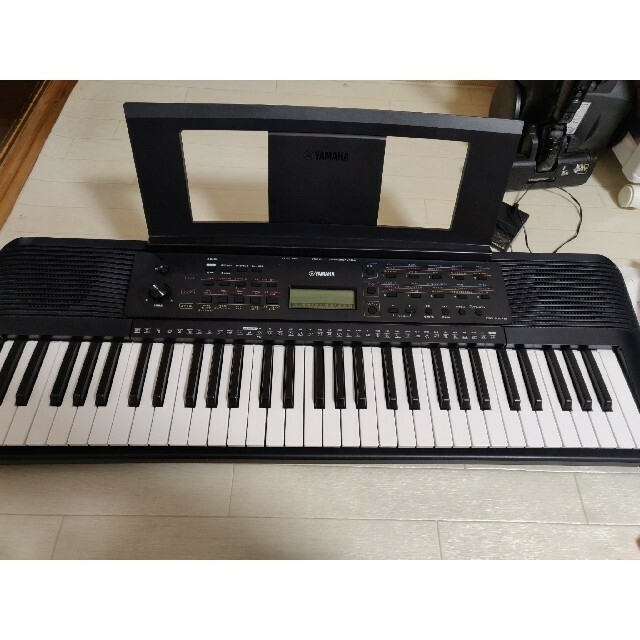 ヤマハ(ヤマハ)のYAMAHA　PSR-E273 電子キーボード 楽器の鍵盤楽器(キーボード/シンセサイザー)の商品写真