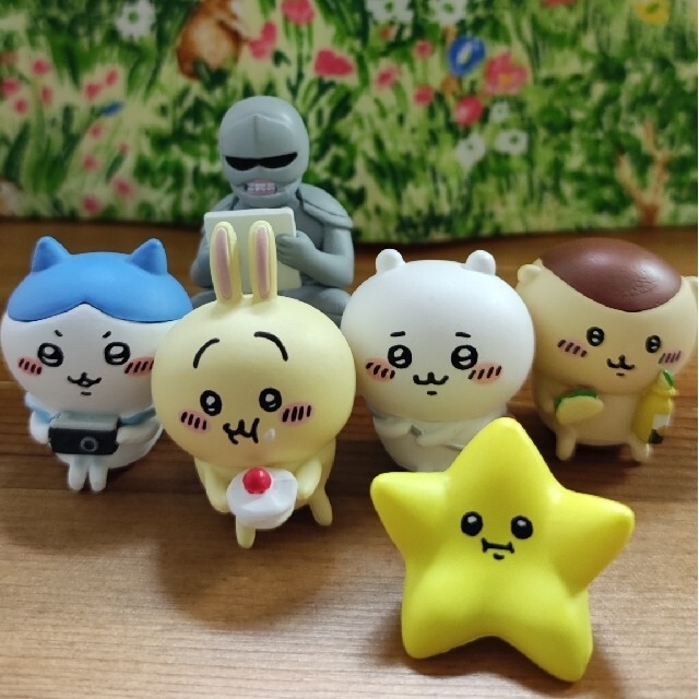 座るちいかわ　全6種コンプ☆ エンタメ/ホビーのおもちゃ/ぬいぐるみ(キャラクターグッズ)の商品写真