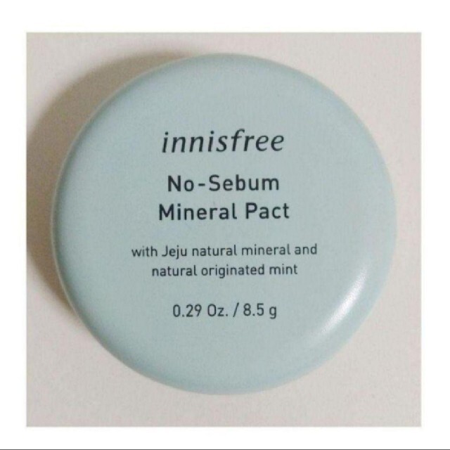 Innisfree(イニスフリー)のイニスフリー  ミネラルパクト 8.5g コスメ/美容のベースメイク/化粧品(フェイスパウダー)の商品写真