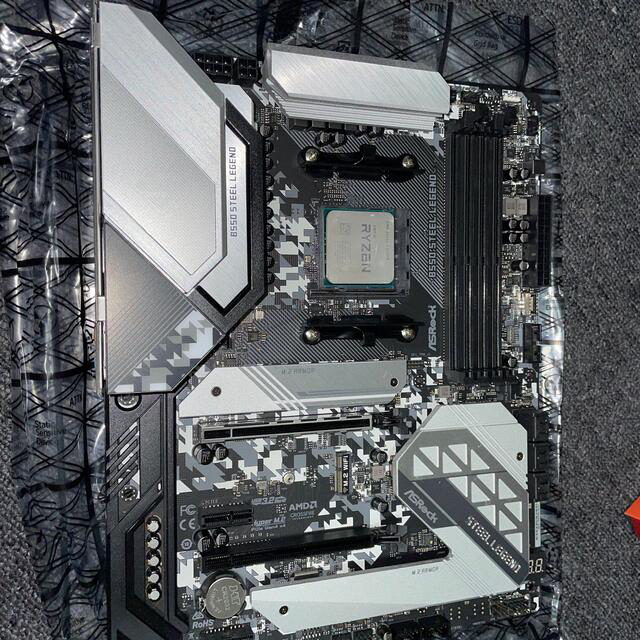 良質  AMD RYZEN3700X＋B550steellegend ATX PCパーツ