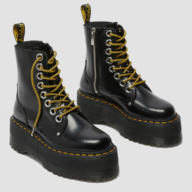 Dr.Martens(ドクターマーチン)のほぼ新品☆Dr.Martens JADON MAX 8ホール ブーツ レディースの靴/シューズ(ブーツ)の商品写真