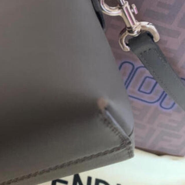 FENDI(フェンディ)のFENDI バックとFENDIストラップ レディースのバッグ(ショルダーバッグ)の商品写真