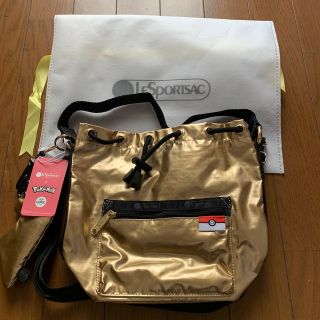 レスポートサック(LeSportsac)のARIA CROSSBODY LPゴールドピカチュウ　ポケモン(ショルダーバッグ)