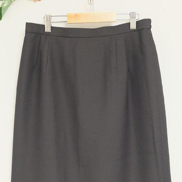 SOIR(ソワール)の東京ソワール☆チャコールグレータイトスカート　15サイズ レディースのスカート(ひざ丈スカート)の商品写真