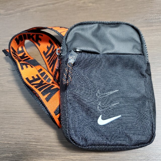 NIKE(ナイキ)のNIKE バッグ レディースのバッグ(ショルダーバッグ)の商品写真