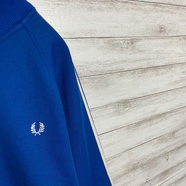 FRED PERRY　ワンポイント刺繍　サイドライン　トラックジャケット