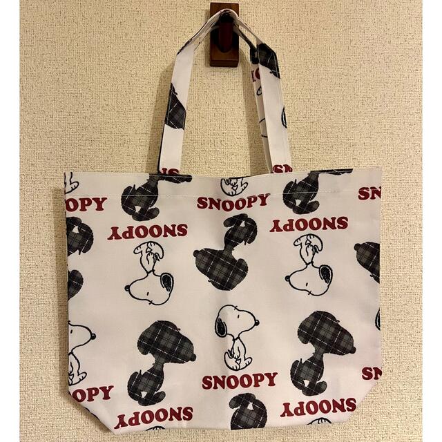 SNOOPY(スヌーピー)のスヌーピー　トートバッグ レディースのバッグ(トートバッグ)の商品写真