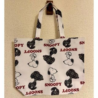 スヌーピー(SNOOPY)のスヌーピー　トートバッグ(トートバッグ)