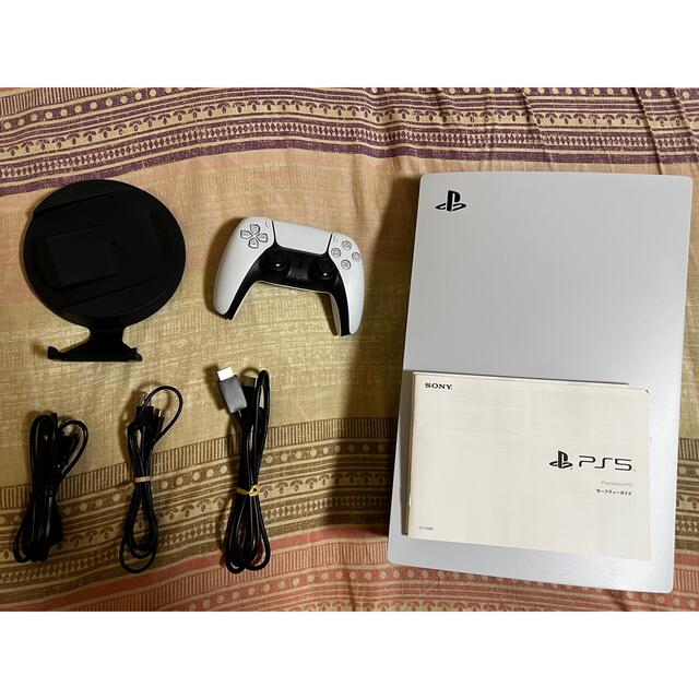 PlayStation(プレイステーション)のPlayStation5通常モデル 中古美品 エンタメ/ホビーのゲームソフト/ゲーム機本体(家庭用ゲーム機本体)の商品写真