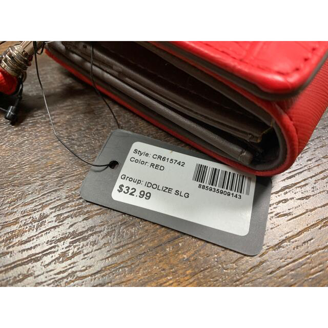 GUESS(ゲス)のGUESS 二つ折り財布  レディースのファッション小物(財布)の商品写真
