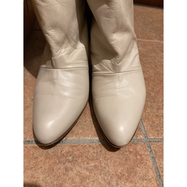 TOMORROWLAND(トゥモローランド)のネブローニ　ロングブーツ レディースの靴/シューズ(ブーツ)の商品写真