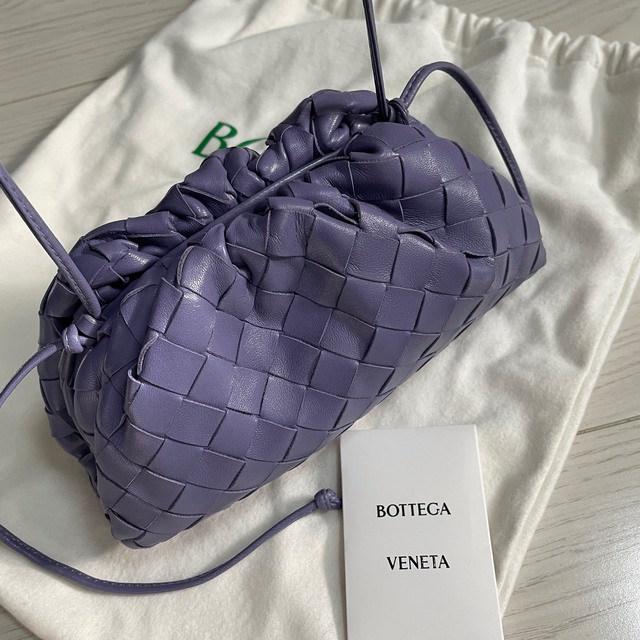 Bottega Veneta(ボッテガヴェネタ)のBOTTEGA VENETAミニザポーチ レディースのバッグ(ショルダーバッグ)の商品写真