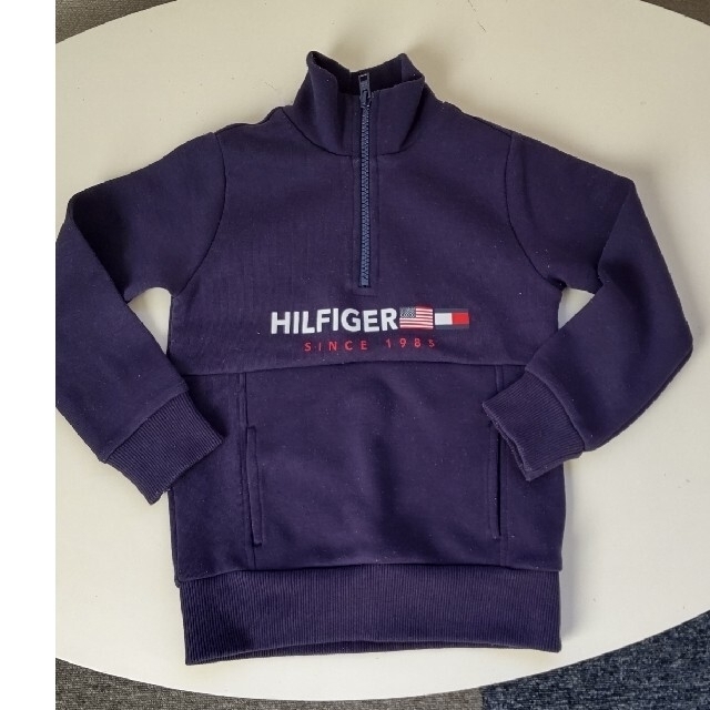 TOMMY HILFIGER(トミーヒルフィガー)のトミーヒルフィガー キッズ トレーナー キッズ/ベビー/マタニティのキッズ服男の子用(90cm~)(Tシャツ/カットソー)の商品写真