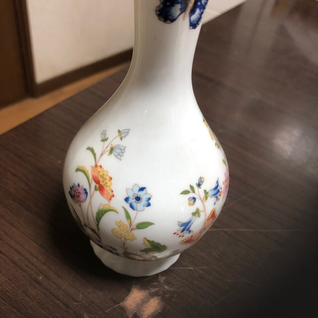 Aynsley China(エインズレイ)のタカラジェンヌ様専用一輪ざしと小物入れ，タオルハンカチセット インテリア/住まい/日用品のインテリア小物(花瓶)の商品写真