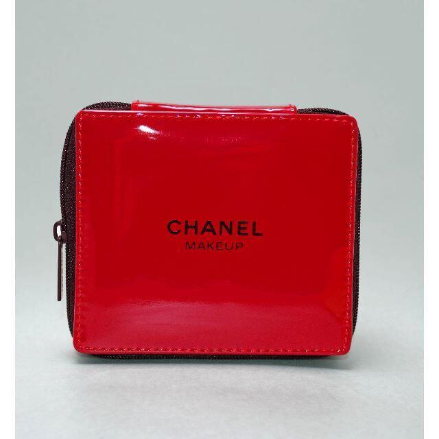 CHANEL(シャネル)のx6red  新品未使用本物　シャネル  CHANEL ノベルティポーチ レディースのファッション小物(ポーチ)の商品写真