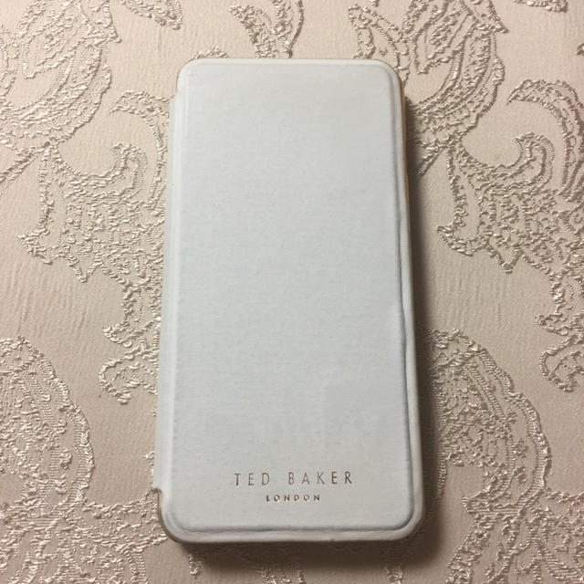 TED BAKER(テッドベイカー)の週末セール☆☆TED BAKER iPhone6 plusケース(薄ピンク) スマホ/家電/カメラのスマホアクセサリー(iPhoneケース)の商品写真