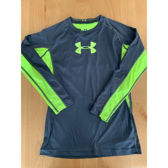 UNDER ARMOUR(アンダーアーマー)のアンダーアーマー　140 インナーウエア  キッズ/ベビー/マタニティのキッズ服男の子用(90cm~)(Tシャツ/カットソー)の商品写真